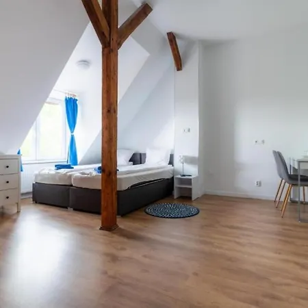 Apartment Seaside Victus Walk To The Pier By Renters