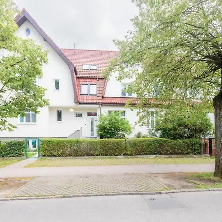 Seaside Victus Walk To The Pier By Renters Apartment *